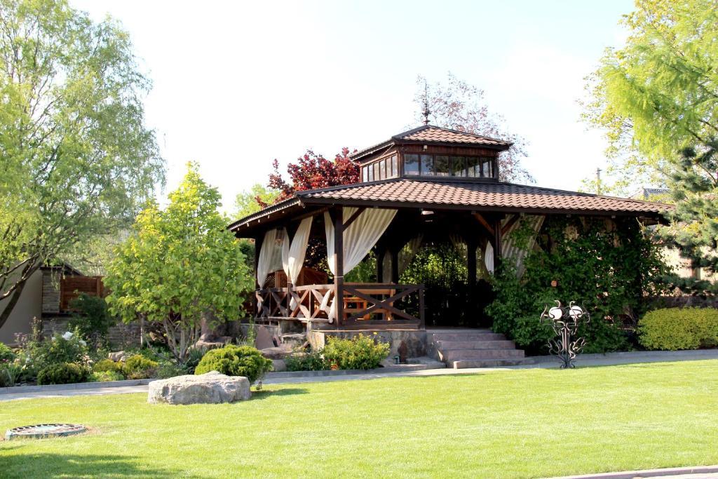 Gala Hotel Camenița Exterior foto